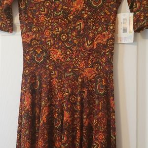 LulaRoe NWT Nicole Dress Size Small